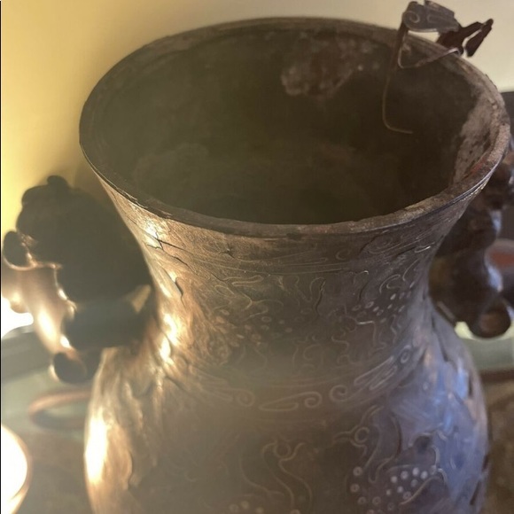 Purple Bronze Hu Vase - Picture 9 of 14